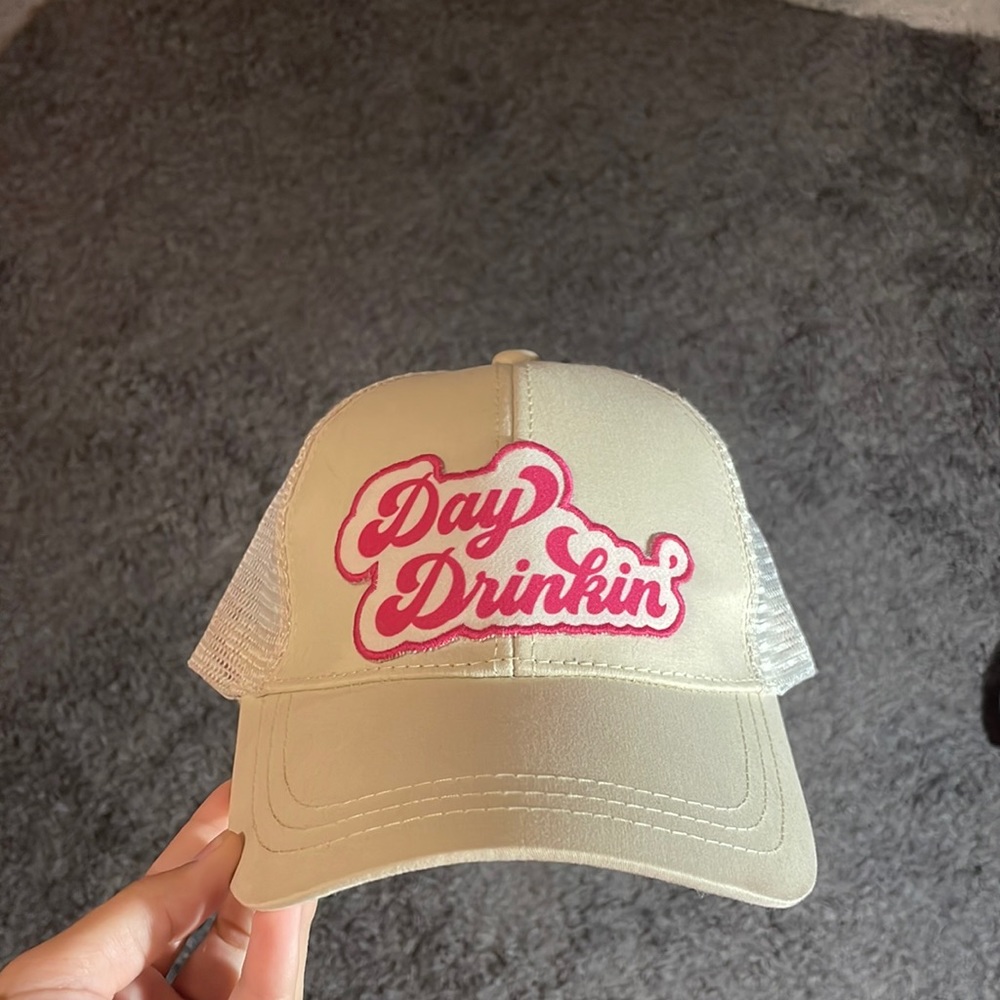 Trucker hat